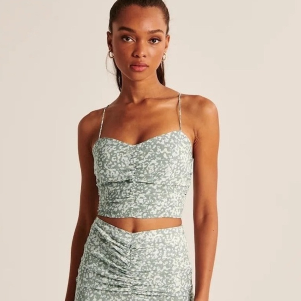 Abercrombie & Fitch Faux Silk Ruched Cami XS